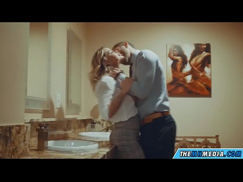 ❤️ 當一個豐滿的金發女郎在公共廁所引誘你時 ❤️❌ 他媽的視頻 在 zh-tw.tube-sexer.ru ❌️